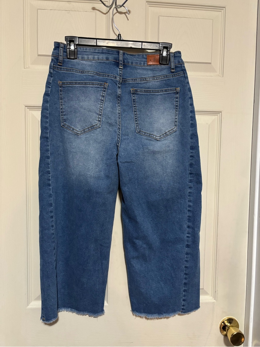 SideFeel denim barrel capris size 8